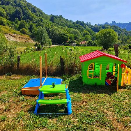 Luna Rock Glamping Brezoi - Blue Scai Extérieur photo